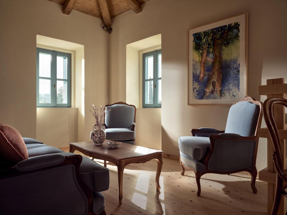 Alkis Farm And Residence Gyri Ngoại thất bức ảnh