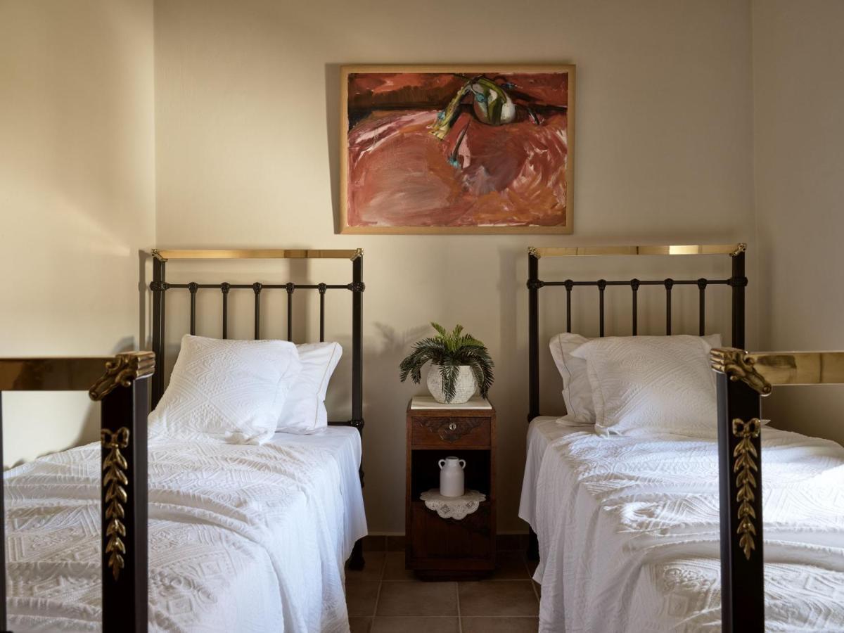 Alkis Farm And Residence Gyri Ngoại thất bức ảnh